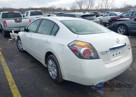 2010 Nissan Altima 2.5 S z USA, uszkodzony, nr VIN 1N4AL2AP0AN426106